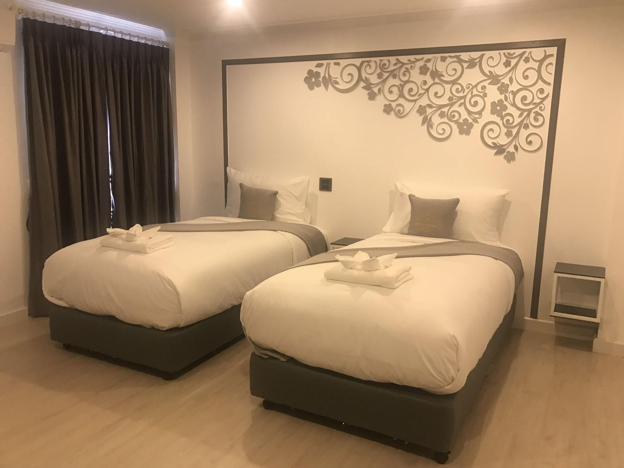 Hotel White House By 88 à Phang Nga Extérieur photo
